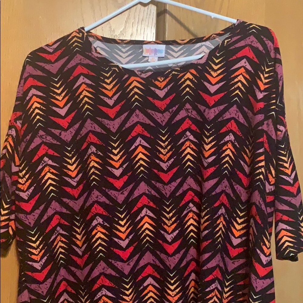 Lularoe shirt